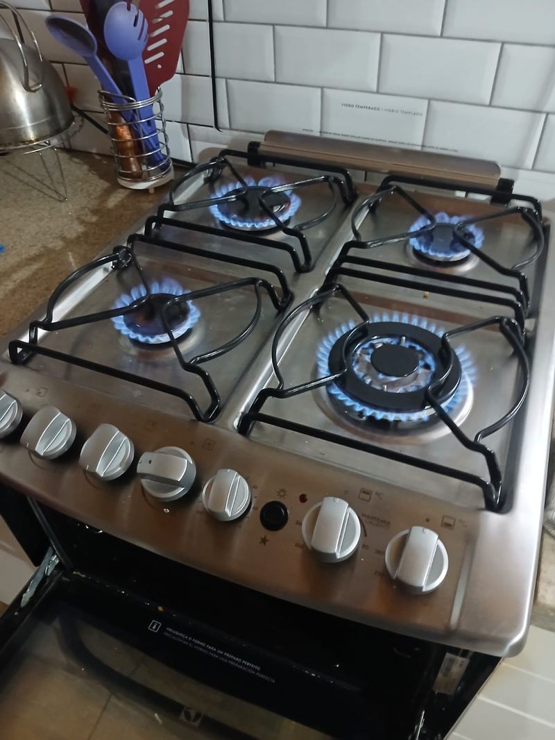 Cocina reparada – llamas perfectas